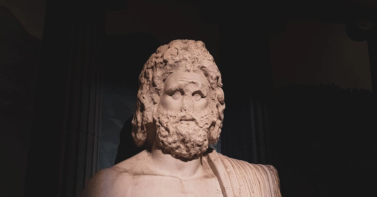 Эпическое противостояние Зевса и Аида в божественной битве