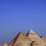 Романтический египетский слот Cleocatra с царицей кошек